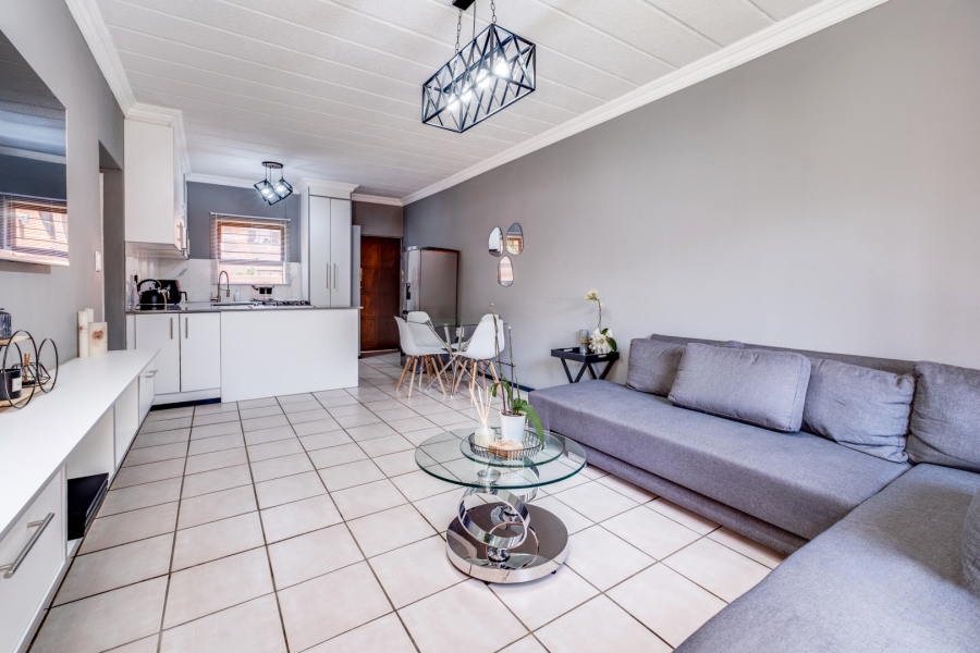 1 Bedroom Property for Sale in Sunninghill Gauteng
