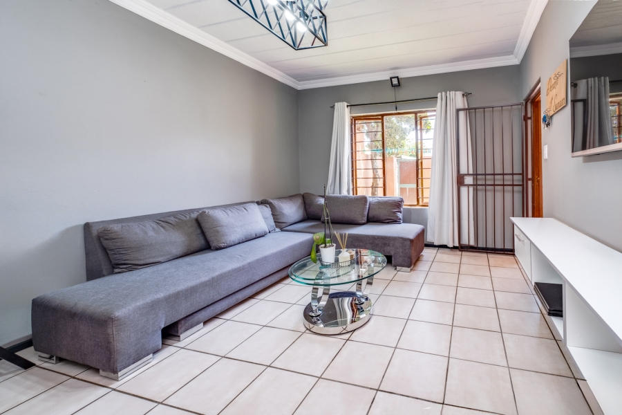 1 Bedroom Property for Sale in Sunninghill Gauteng