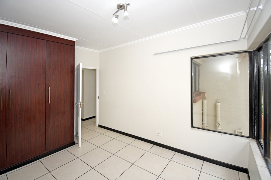 2 Bedroom Property for Sale in Greenstone Hill Gauteng