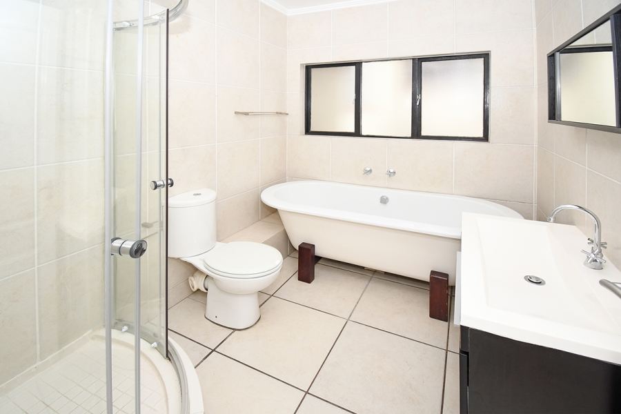 2 Bedroom Property for Sale in Greenstone Hill Gauteng