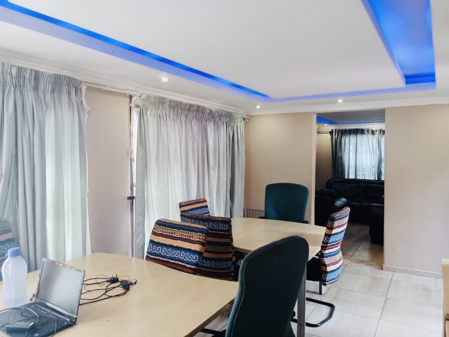 4 Bedroom Property for Sale in The Orchards Gauteng