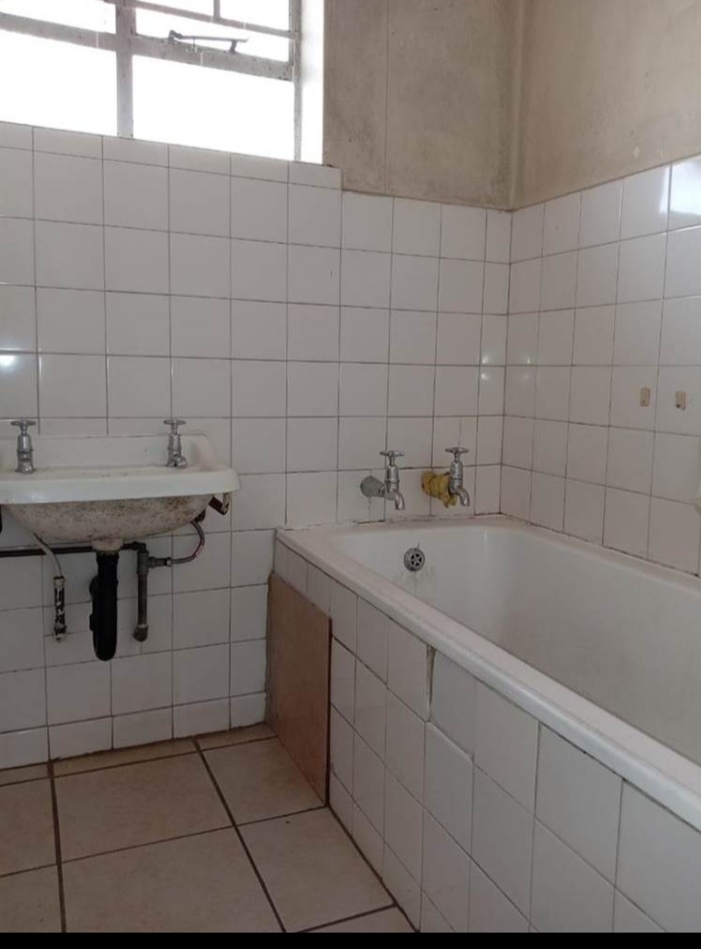 2 Bedroom Property for Sale in Sunnyside Gauteng