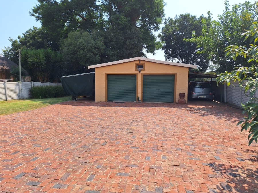 3 Bedroom Property for Sale in Wonderboom South Gauteng