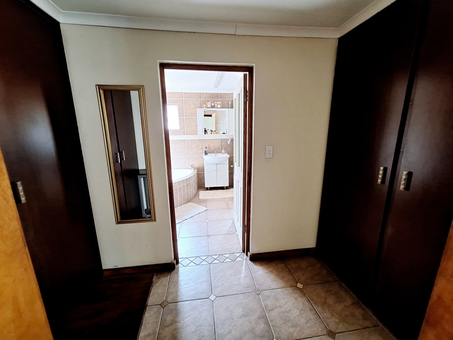 3 Bedroom Property for Sale in Wonderboom South Gauteng