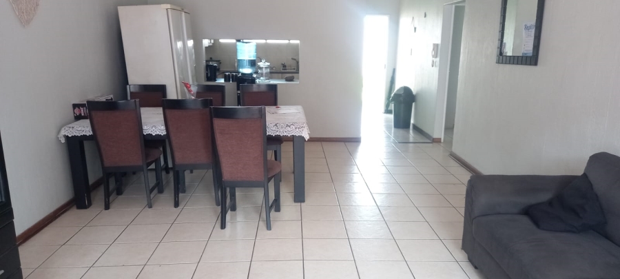 2 Bedroom Property for Sale in Verwoerdpark Gauteng