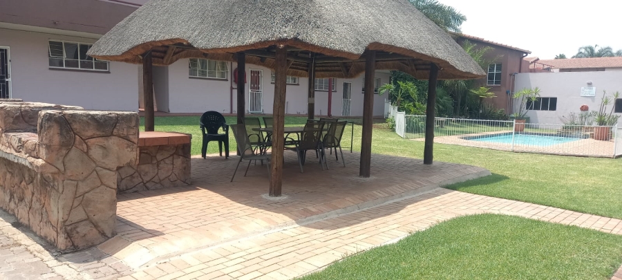 2 Bedroom Property for Sale in Verwoerdpark Gauteng