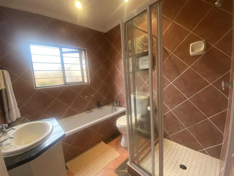 3 Bedroom Property for Sale in Mooikloof Ridge Gauteng