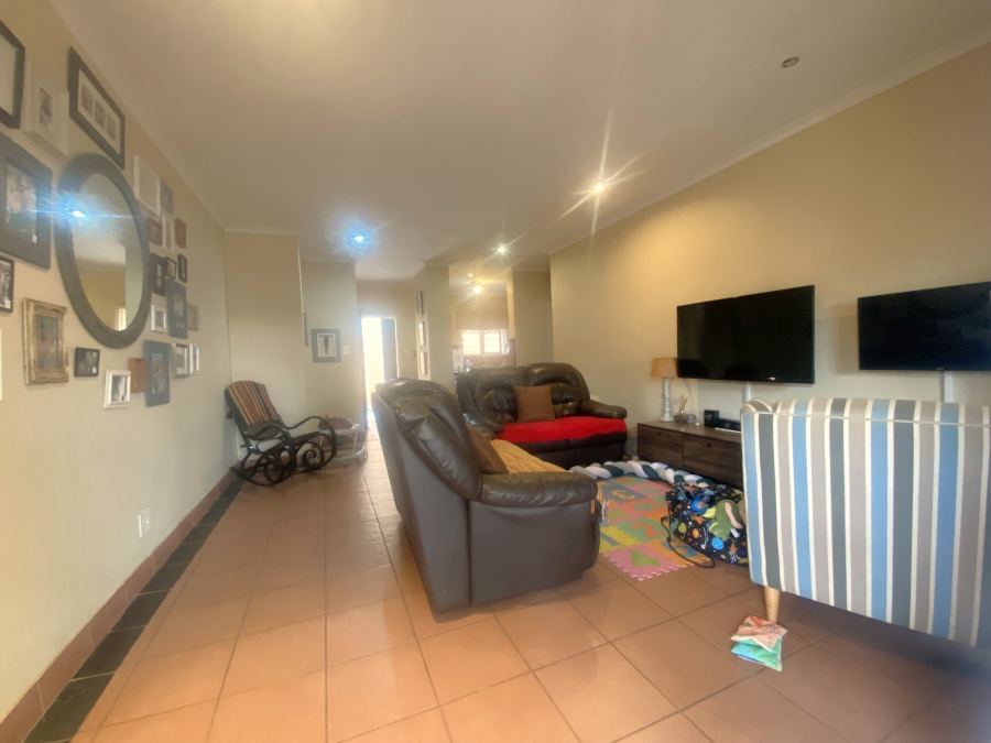 3 Bedroom Property for Sale in Mooikloof Ridge Gauteng