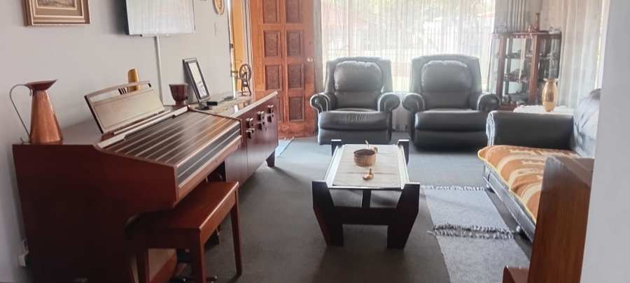 4 Bedroom Property for Sale in Booysens Gauteng