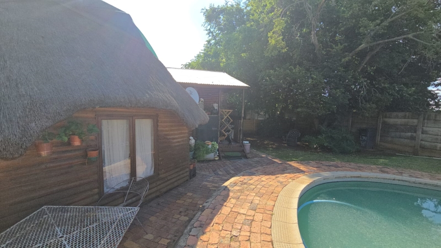 8 Bedroom Property for Sale in Pretoria North Gauteng