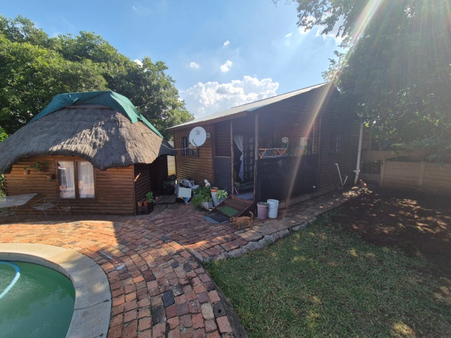 8 Bedroom Property for Sale in Pretoria North Gauteng