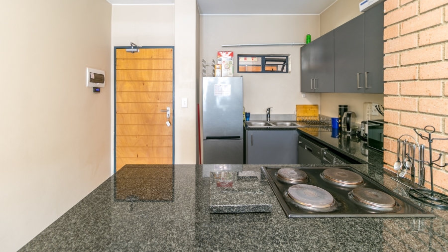 2 Bedroom Property for Sale in Vorna Valley Gauteng
