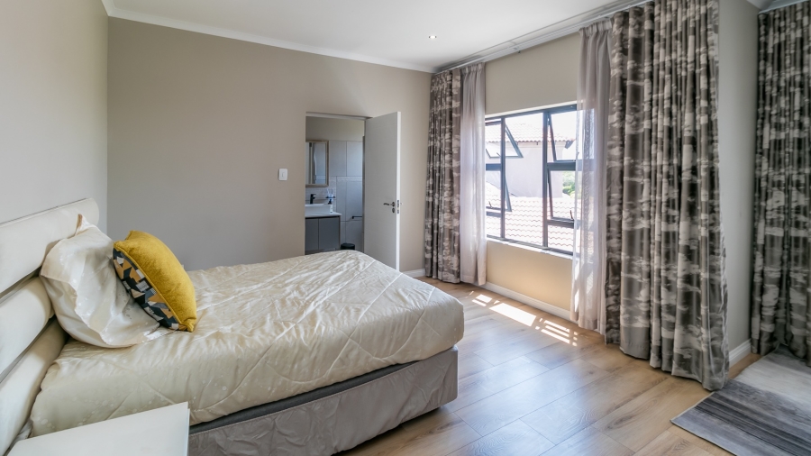 To Let 5 Bedroom Property for Rent in Sagewood Gauteng