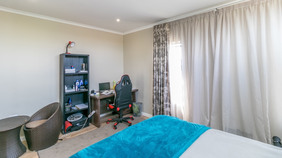 To Let 5 Bedroom Property for Rent in Sagewood Gauteng