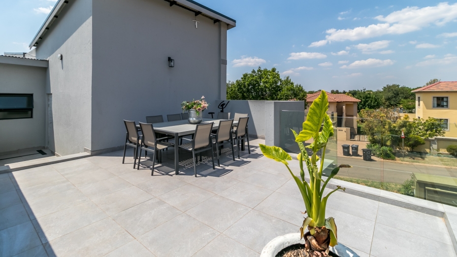 To Let 5 Bedroom Property for Rent in Sagewood Gauteng