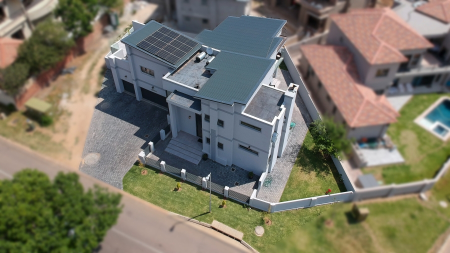 To Let 5 Bedroom Property for Rent in Sagewood Gauteng