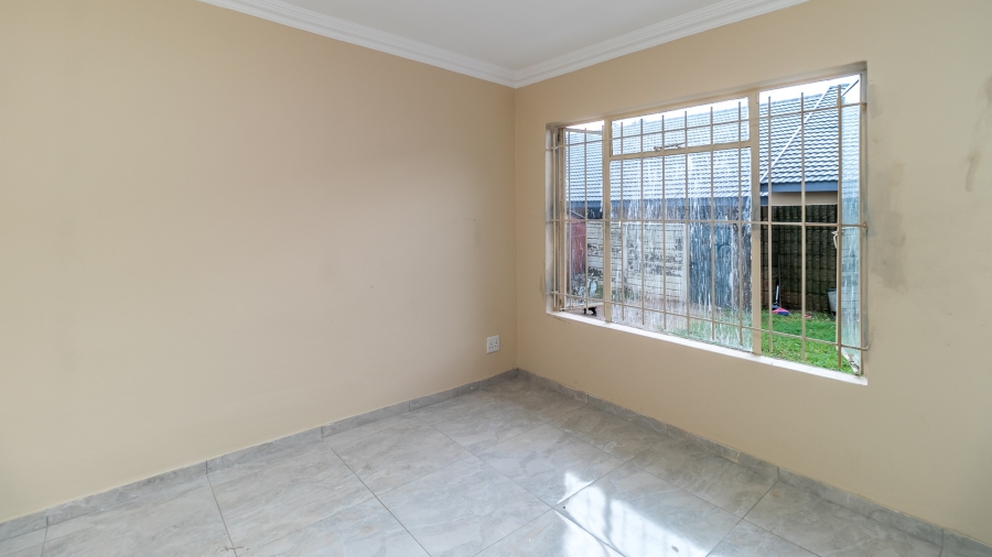 To Let 3 Bedroom Property for Rent in Glen Austin Gauteng