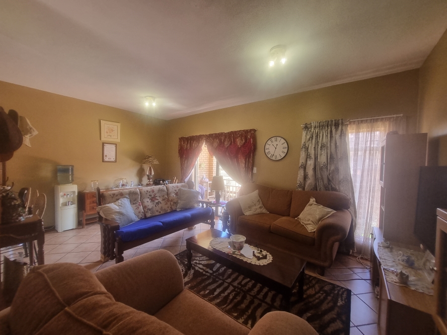 To Let 2 Bedroom Property for Rent in Boardwalk Villas Gauteng