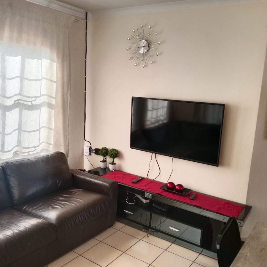 3 Bedroom Property for Sale in Clayville Gauteng