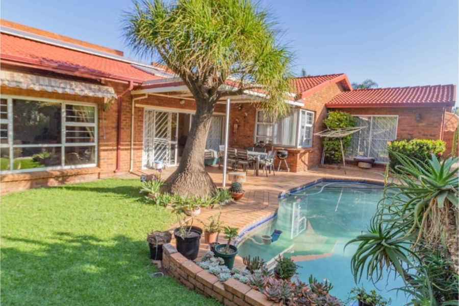 3 Bedroom Property for Sale in Marais Steyn Park Gauteng