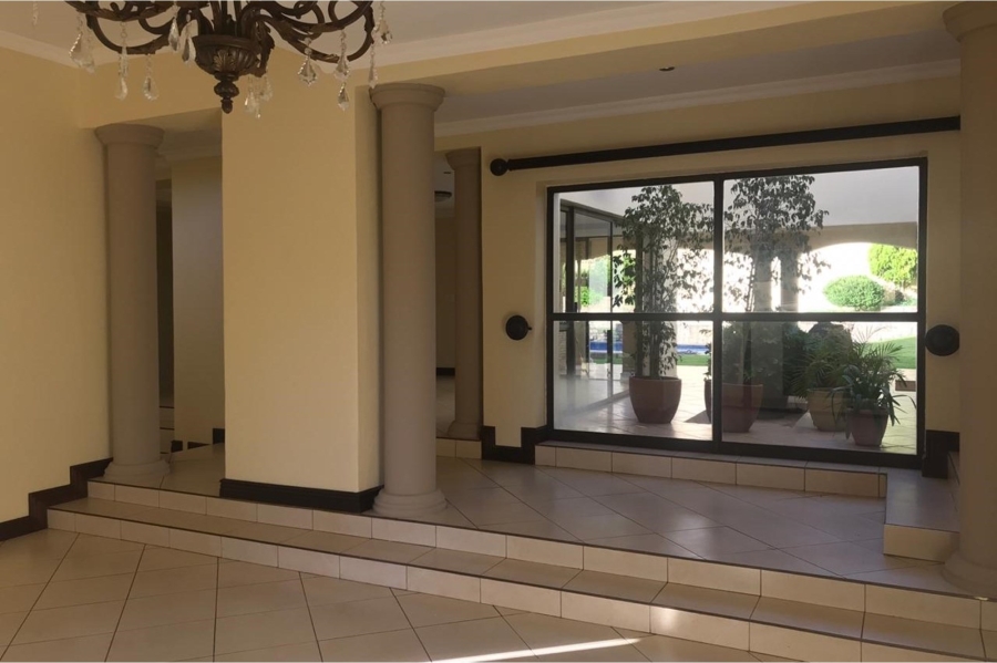 7 Bedroom Property for Sale in Dainfern Golf Estate Gauteng