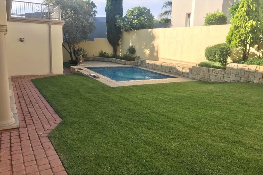 7 Bedroom Property for Sale in Dainfern Golf Estate Gauteng