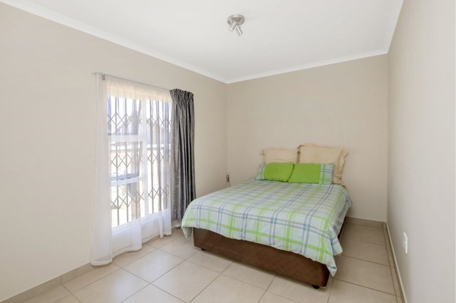 4 Bedroom Property for Sale in Roseacre Gauteng