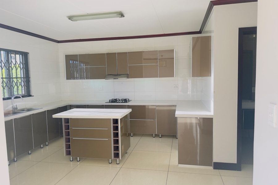 To Let 3 Bedroom Property for Rent in Halfway Gardens Gauteng