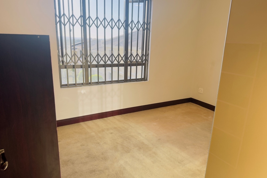 To Let 3 Bedroom Property for Rent in Halfway Gardens Gauteng