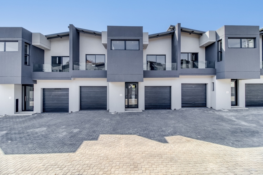 3 Bedroom Property for Sale in Bryanston Gauteng