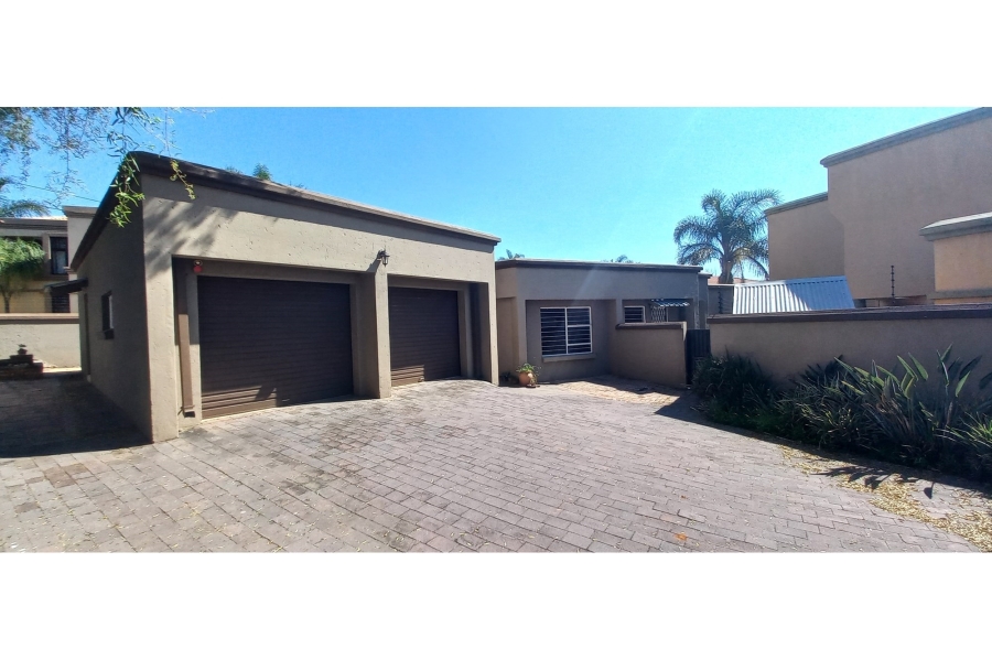 3 Bedroom Property for Sale in Moreleta Park Gauteng