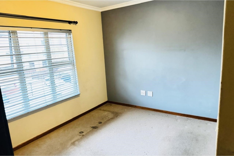 To Let 2 Bedroom Property for Rent in Noordwyk Gauteng