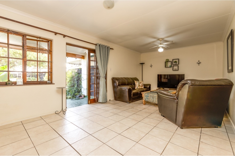 2 Bedroom Property for Sale in Weltevreden Park Gauteng