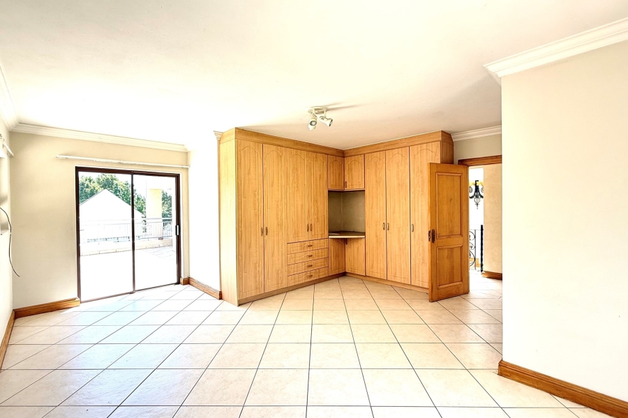 To Let 4 Bedroom Property for Rent in Dainfern Golf Estate Gauteng