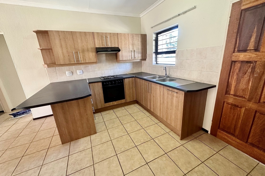 To Let 2 Bedroom Property for Rent in Ferndale Gauteng