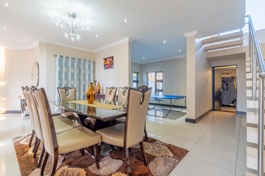 3 Bedroom Property for Sale in Waterfall Country Village Gauteng