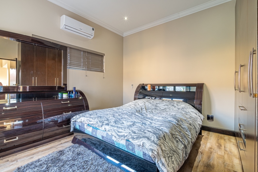 3 Bedroom Property for Sale in Waterfall Country Village Gauteng