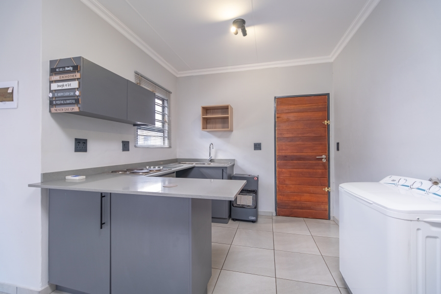 2 Bedroom Property for Sale in Fleurhof Gauteng