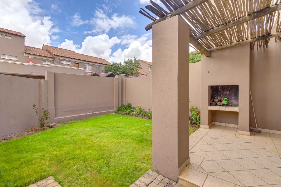 2 Bedroom Property for Sale in Halfway Gardens Gauteng