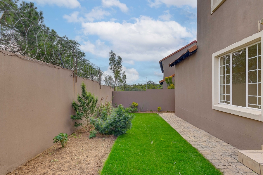 2 Bedroom Property for Sale in Halfway Gardens Gauteng