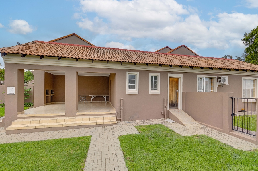 2 Bedroom Property for Sale in Halfway Gardens Gauteng