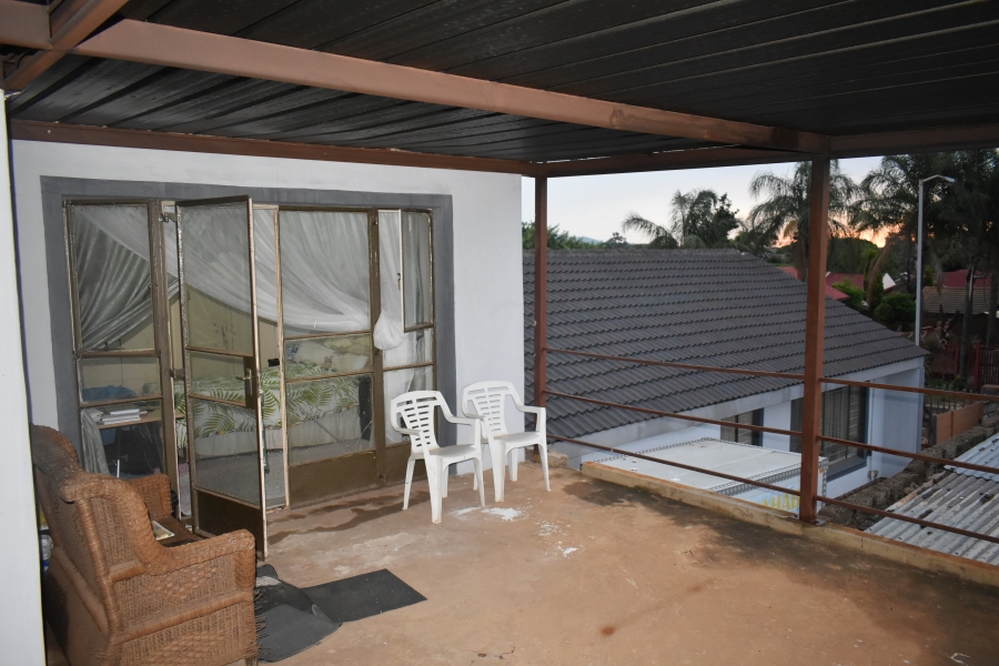 6 Bedroom Property for Sale in The Orchards Gauteng