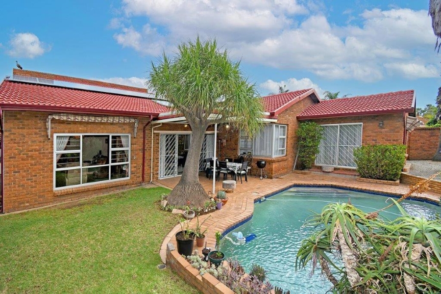 3 Bedroom Property for Sale in Marais Steyn Park Gauteng