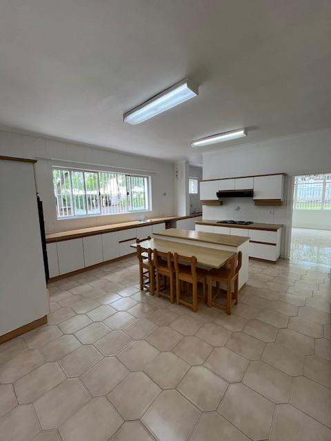 To Let 5 Bedroom Property for Rent in Senderwood Gauteng