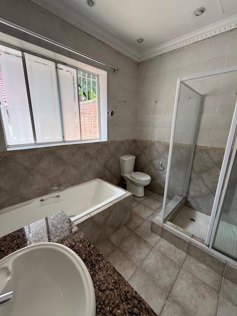 To Let 5 Bedroom Property for Rent in Senderwood Gauteng