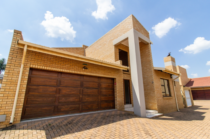 4 Bedroom Property for Sale in Meyersdal Gauteng