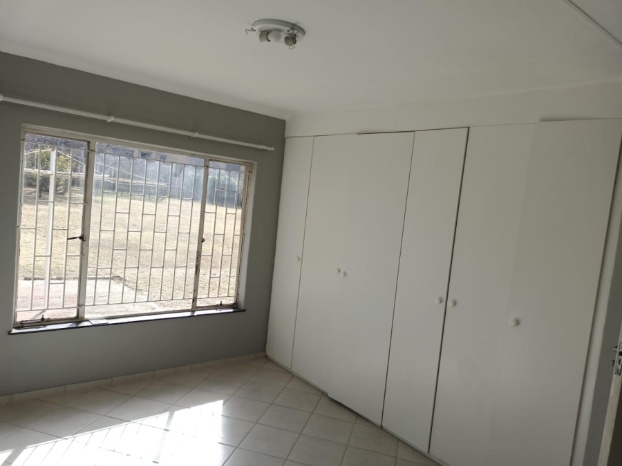 To Let 2 Bedroom Property for Rent in Groblerpark Gauteng