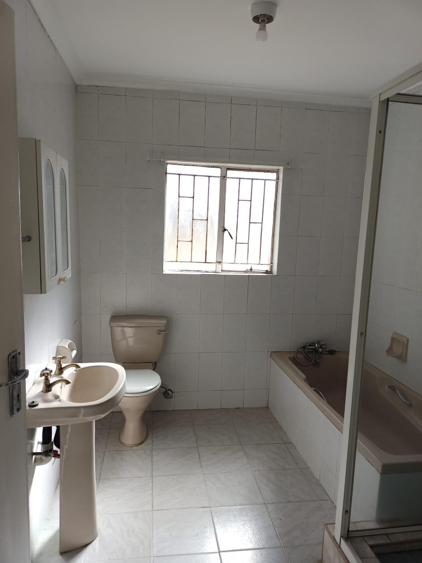 To Let 2 Bedroom Property for Rent in Groblerpark Gauteng