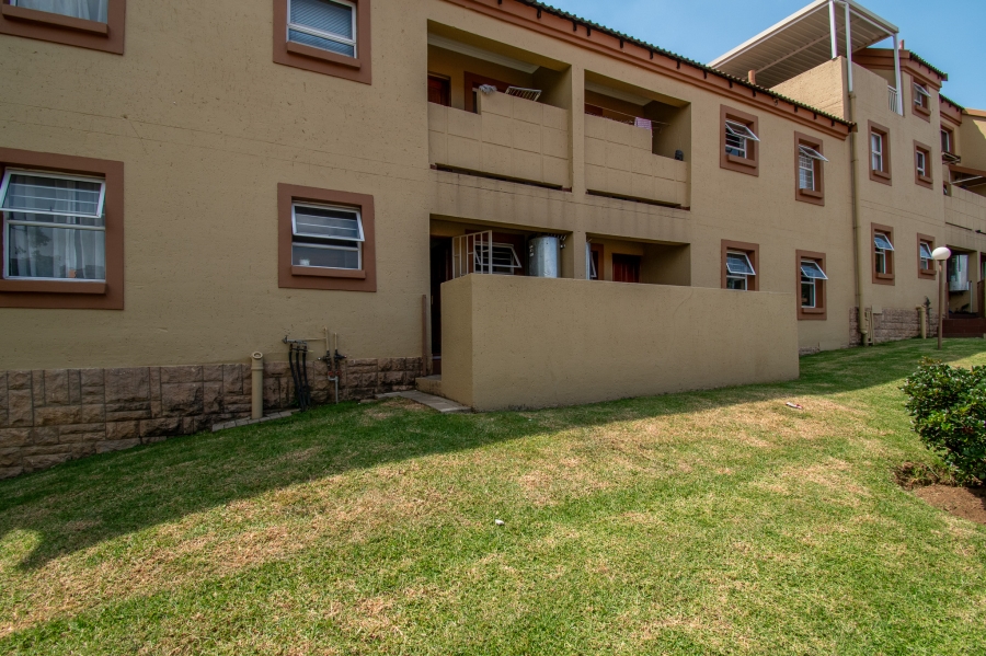 2 Bedroom Property for Sale in Sunninghill Gauteng