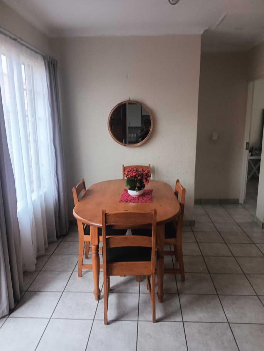To Let 2 Bedroom Property for Rent in Halfway Gardens Gauteng